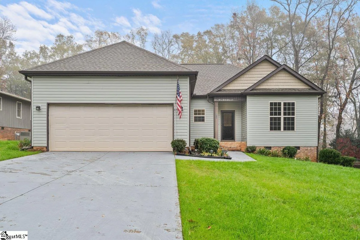 211 Tollgate Road