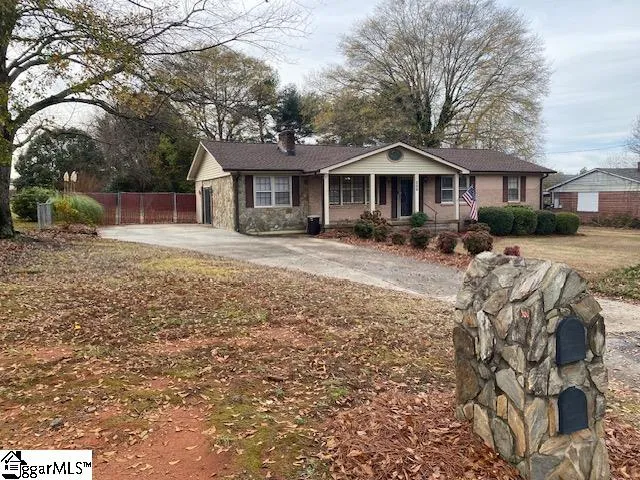 Property image 4 at 205 Ivy Drive, Simpsonville, SC 29680