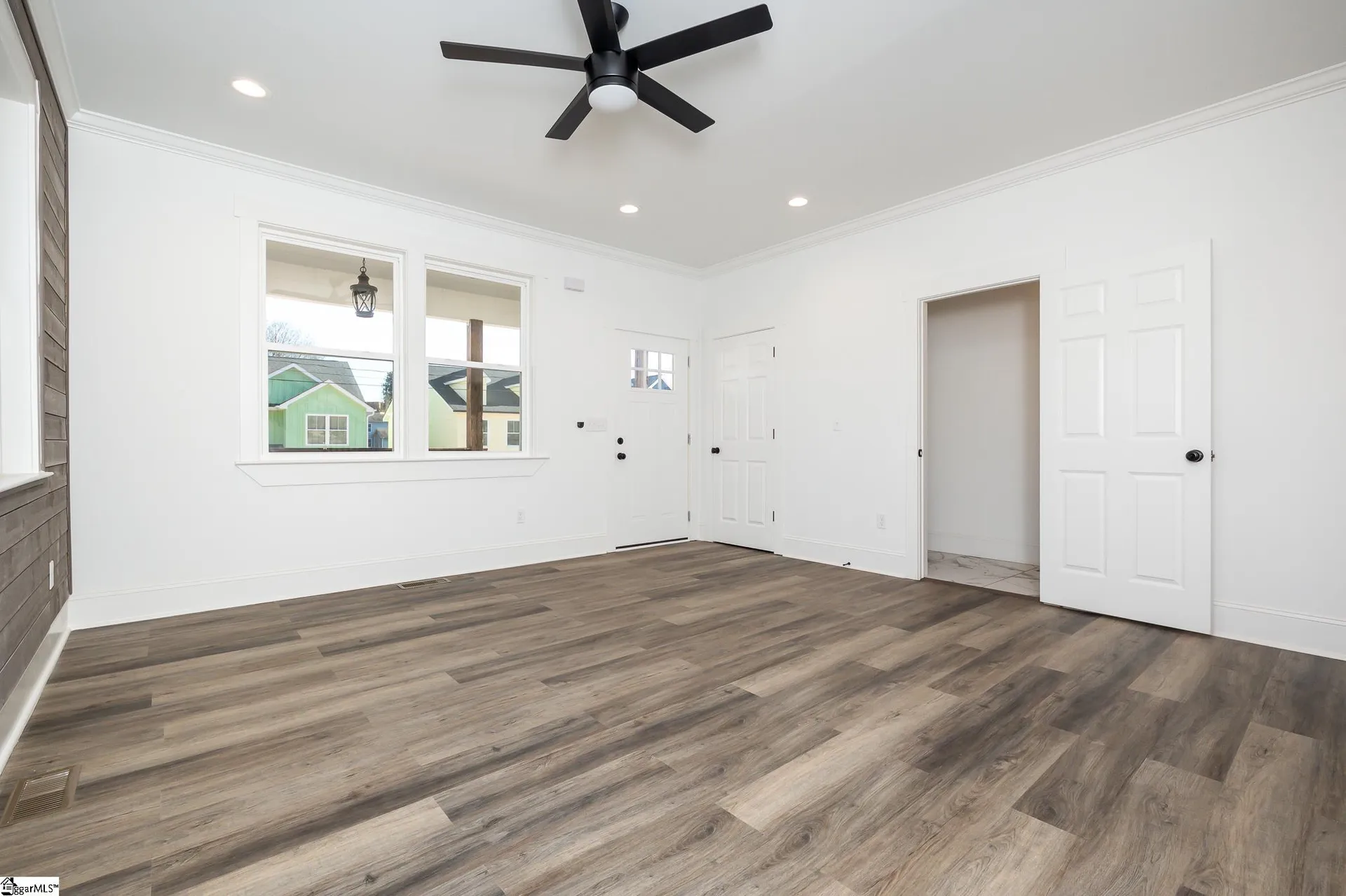 Property image 3 at 214 Averill Street, Greenville, SC 29601