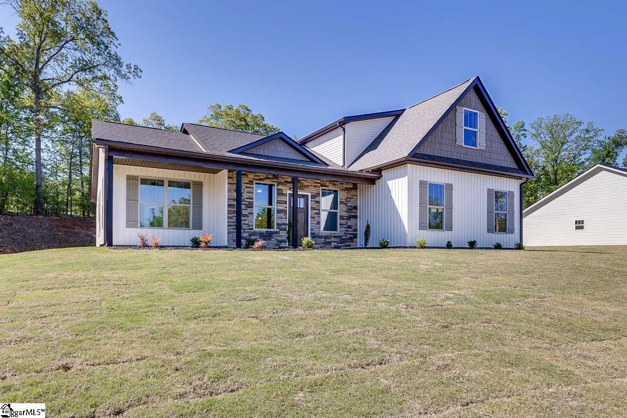 Property image 2 at 111 Inlet Pointe Drive, Anderson, SC 29625