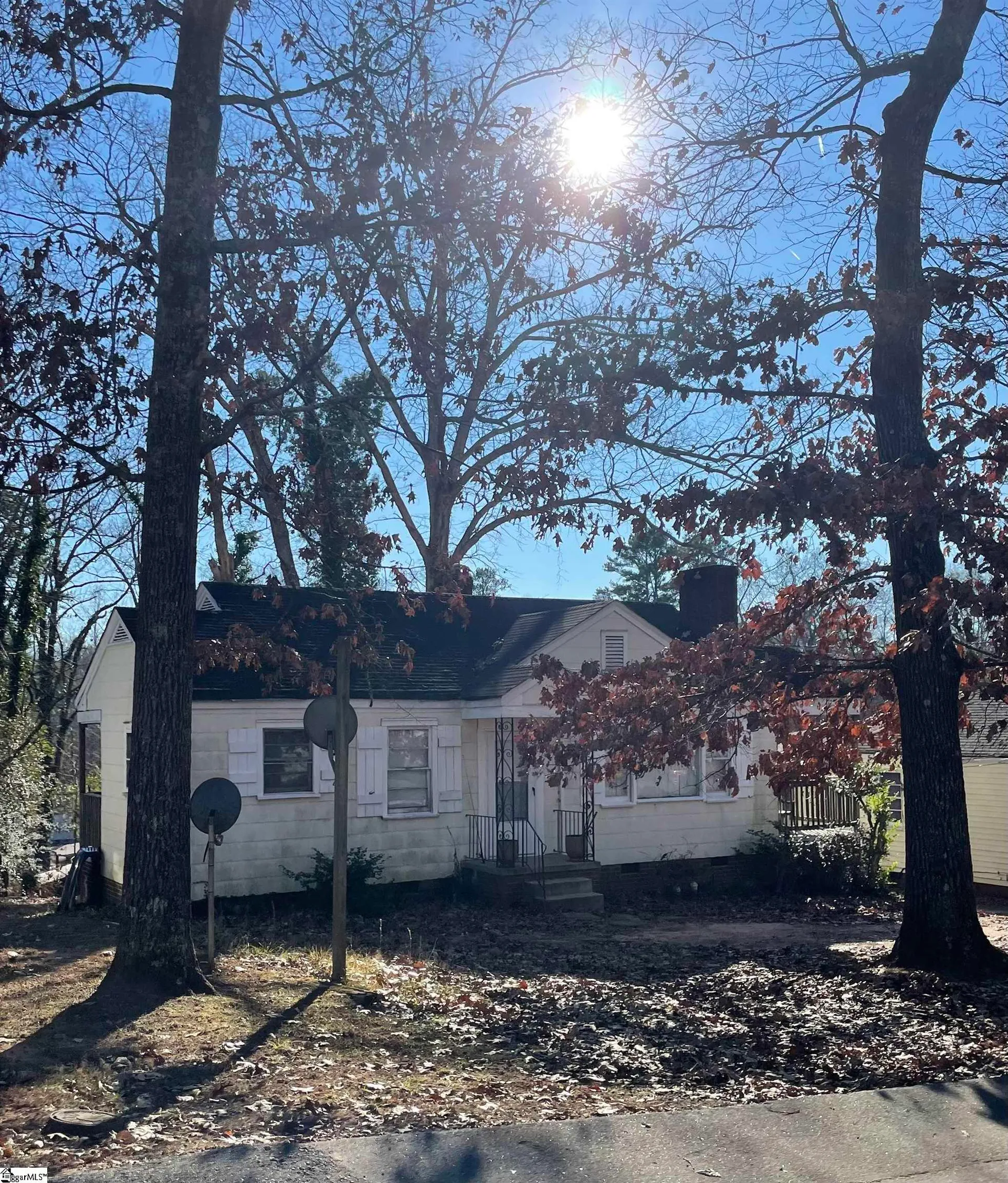 Property image 1 at 223 Pleasant Ridge Avenue, Greenville, SC 29605