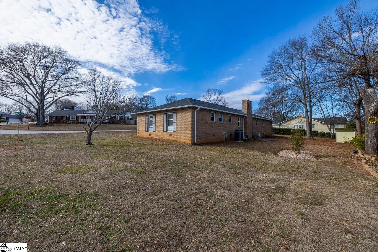 Property image 3 at 151 Oak Park Drive, Mauldin, SC 29662-2039