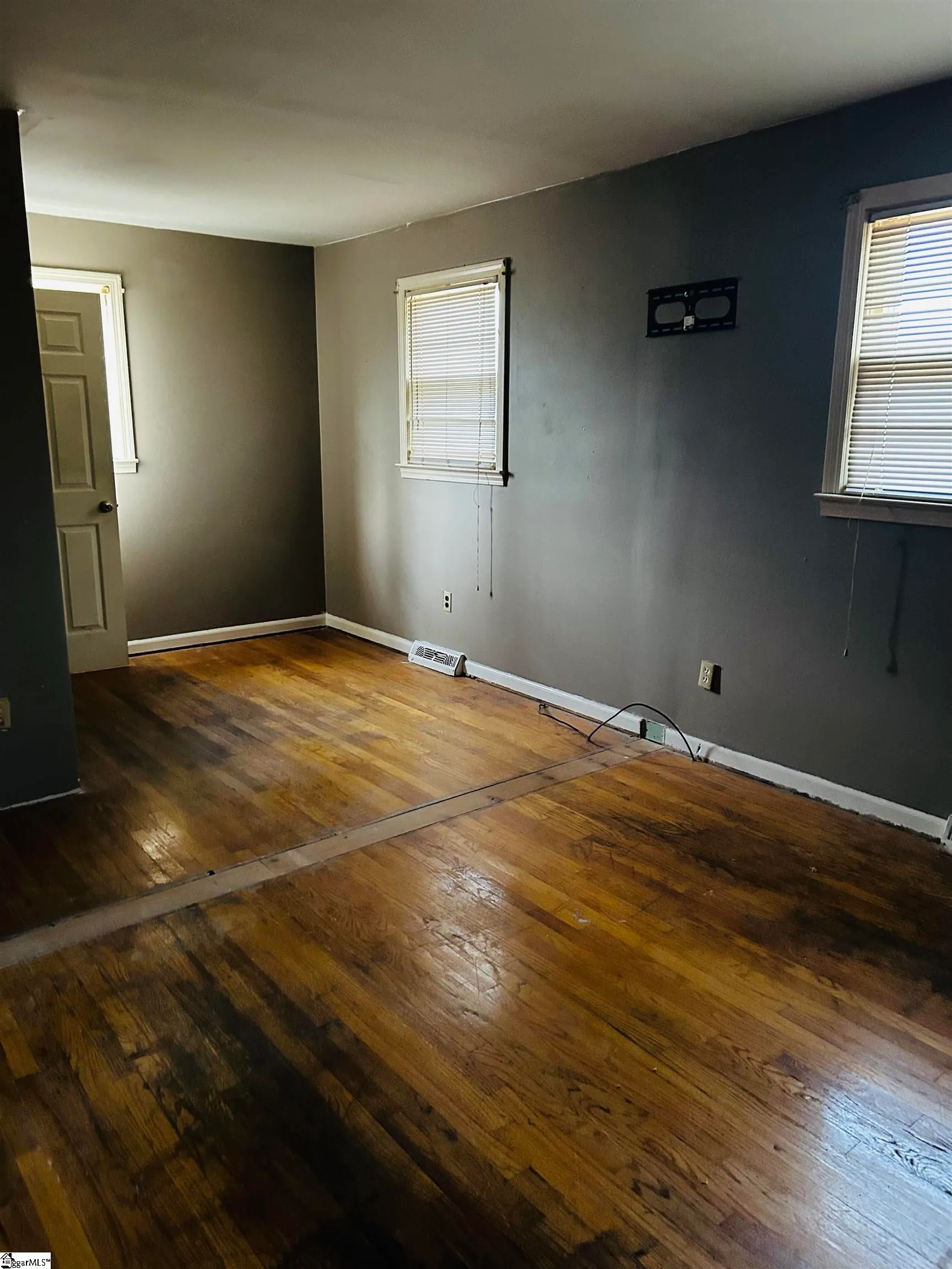 Property image 4 at 131 Catlin Circle, Greenville, SC 29607