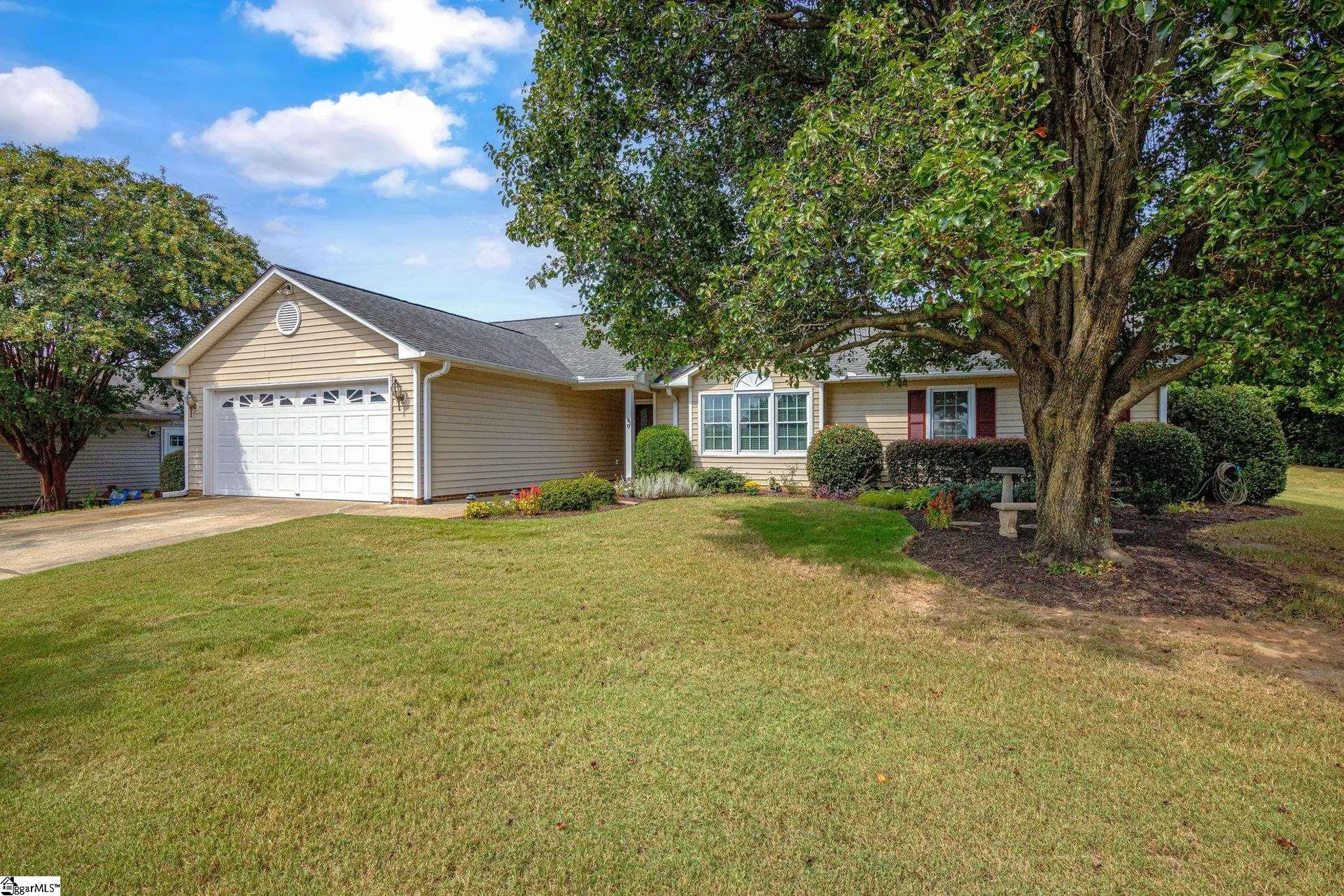 Property image 2 at 9 Windcrest Drive, Greenville, SC 29615