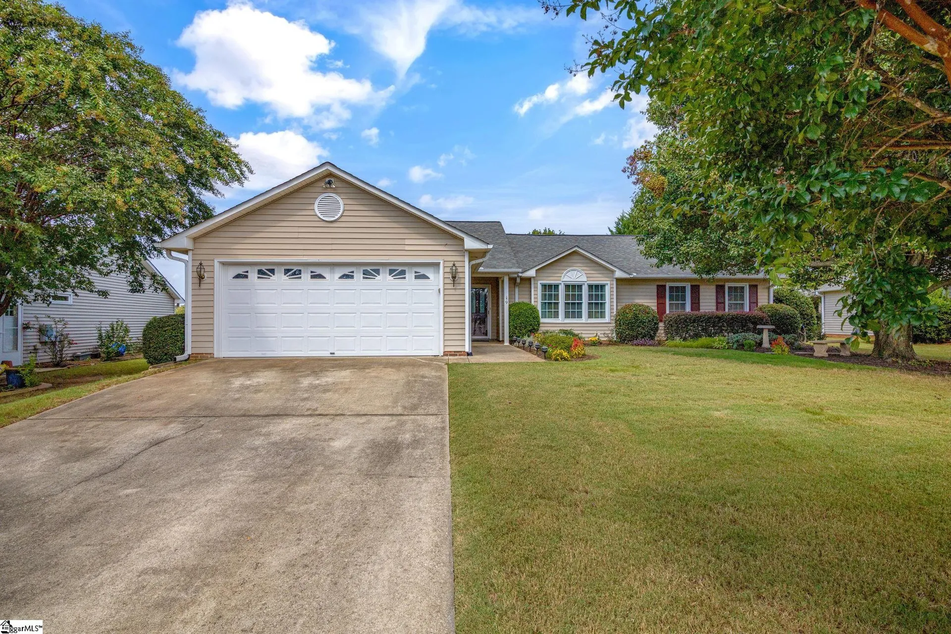 Property image 3 at 9 Windcrest Drive, Greenville, SC 29615