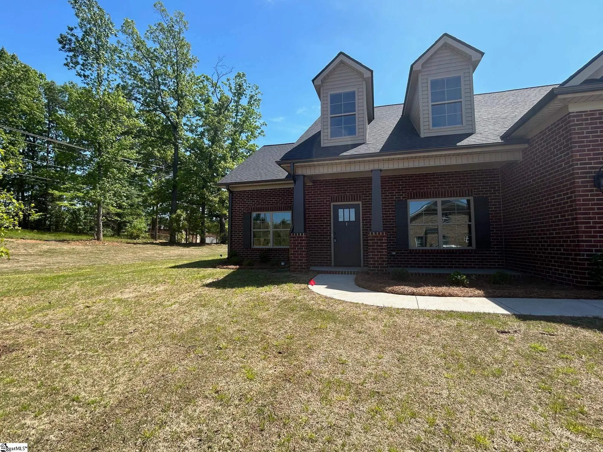 Property image 2 at 1 Oaktree Way, Taylors, SC 29687