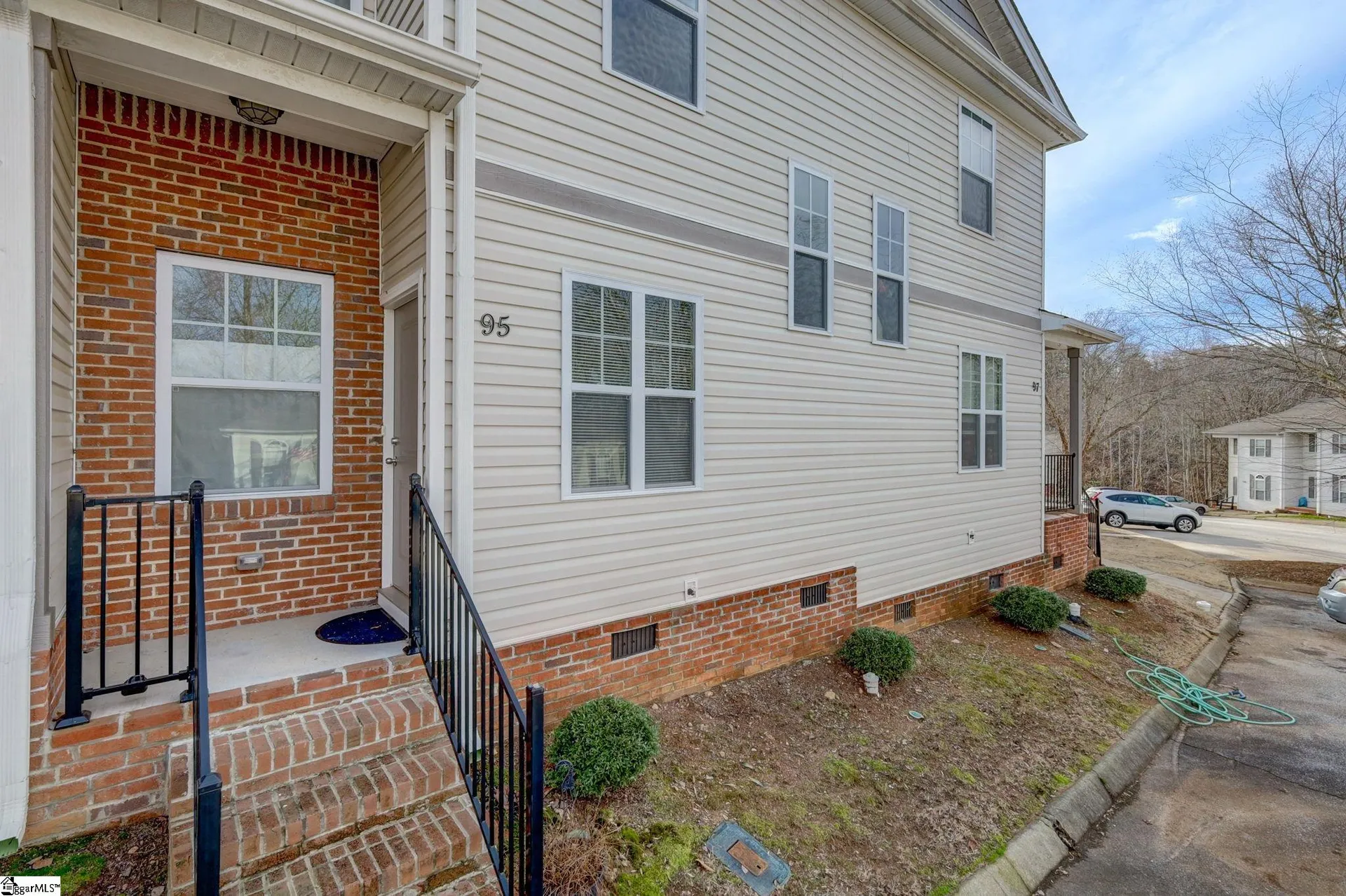 95 Huntress Drive