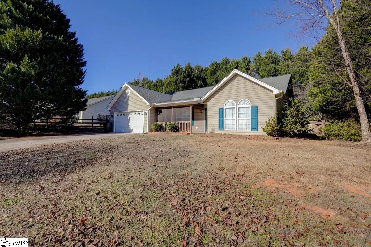 Property image 3 at 4 Setinel Court, Greer, SC 29650