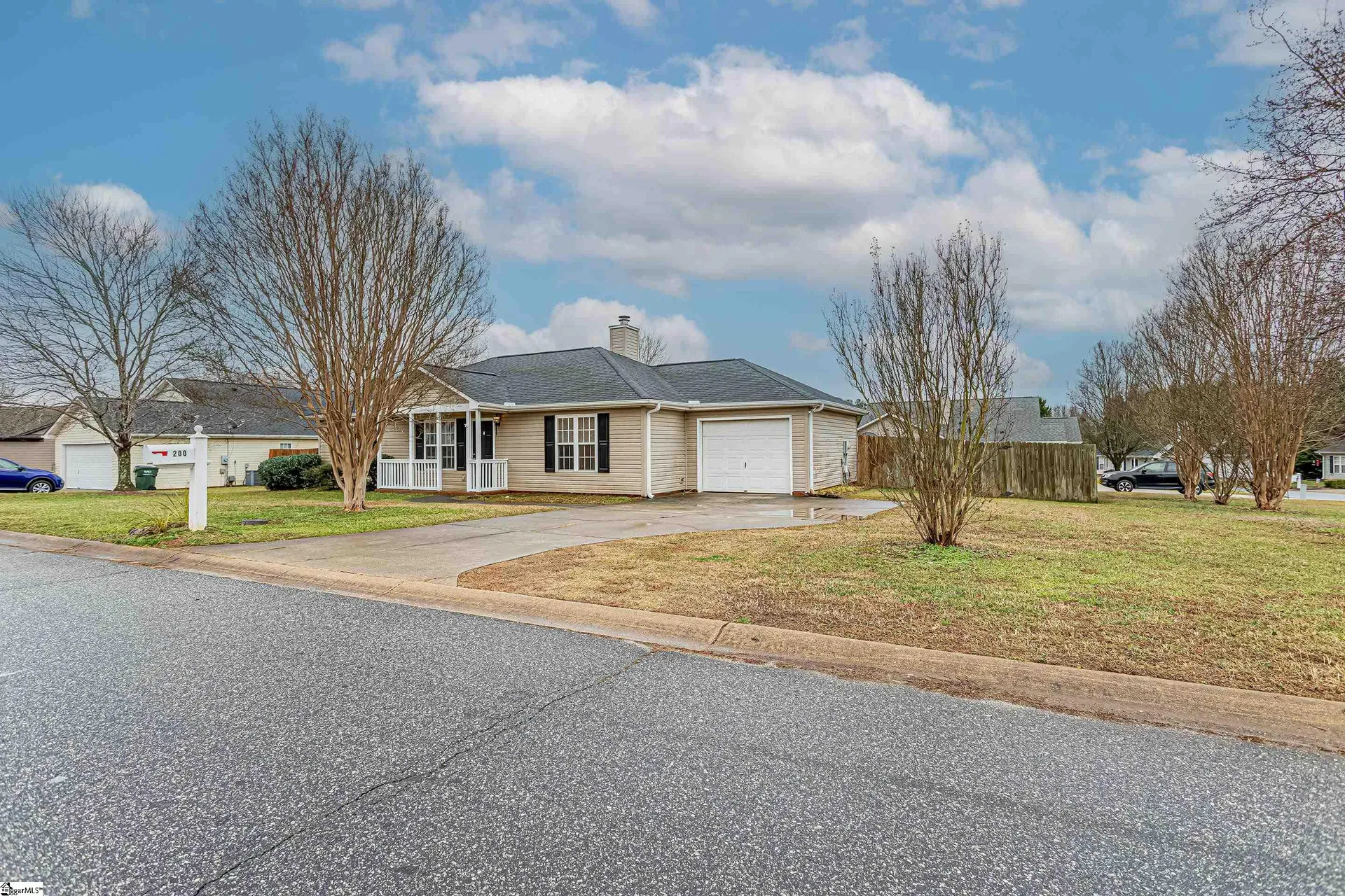 Property image 2 at 200 Golden Leaf Lane, Simpsonville, SC 29681