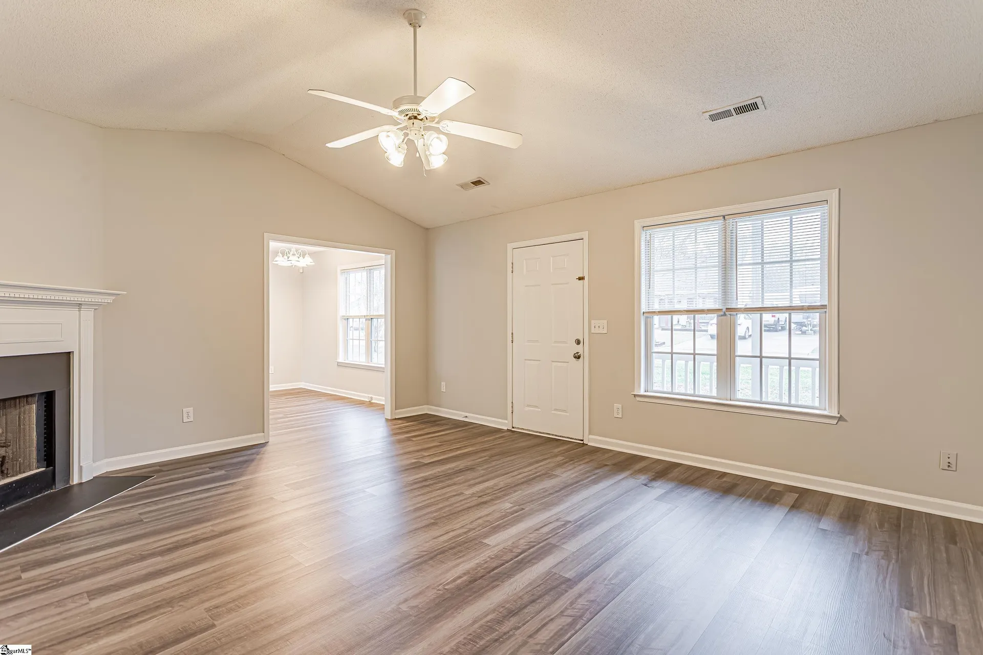 Property image 3 at 200 Golden Leaf Lane, Simpsonville, SC 29681