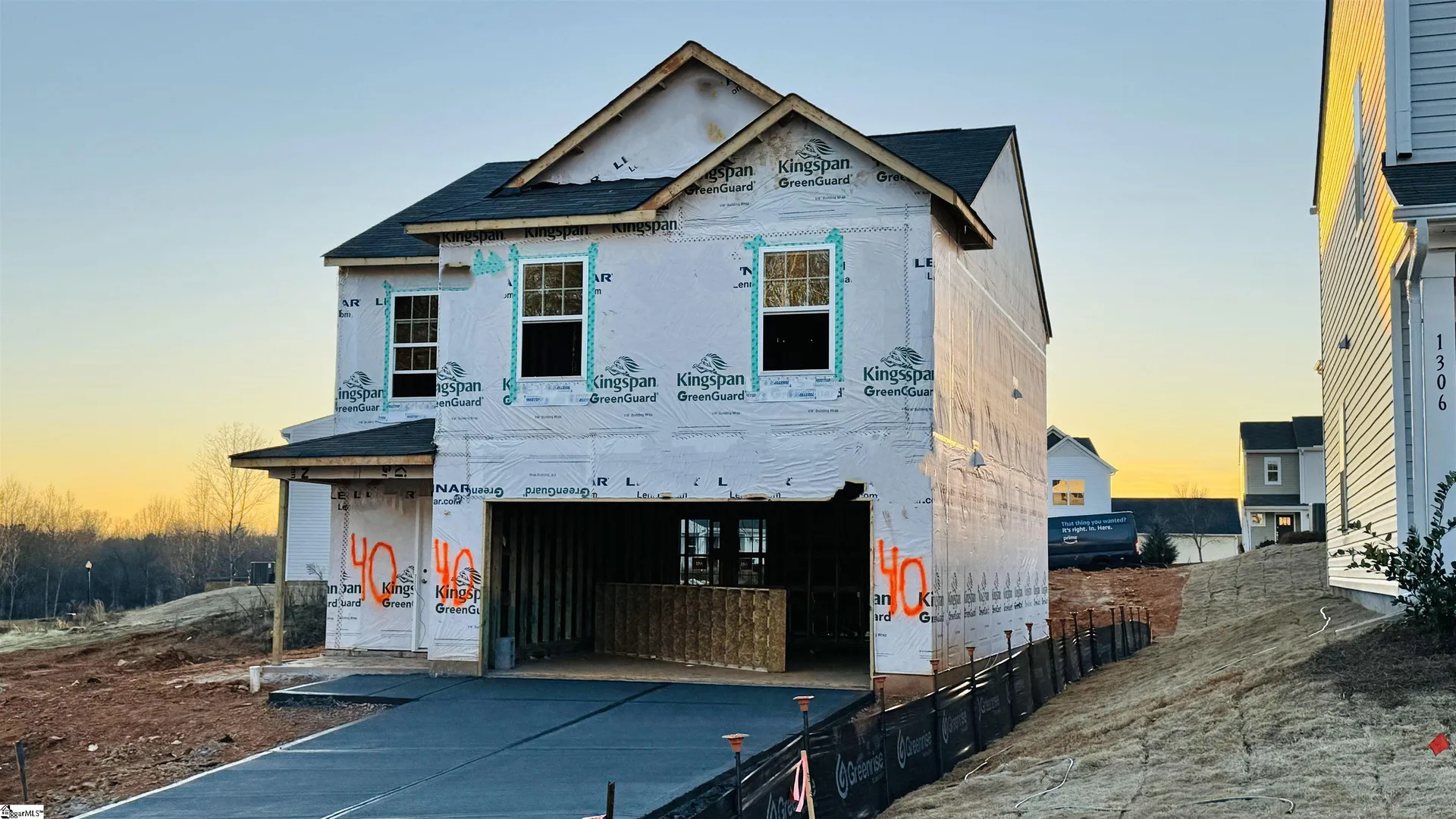 1310 Fairbairn Road