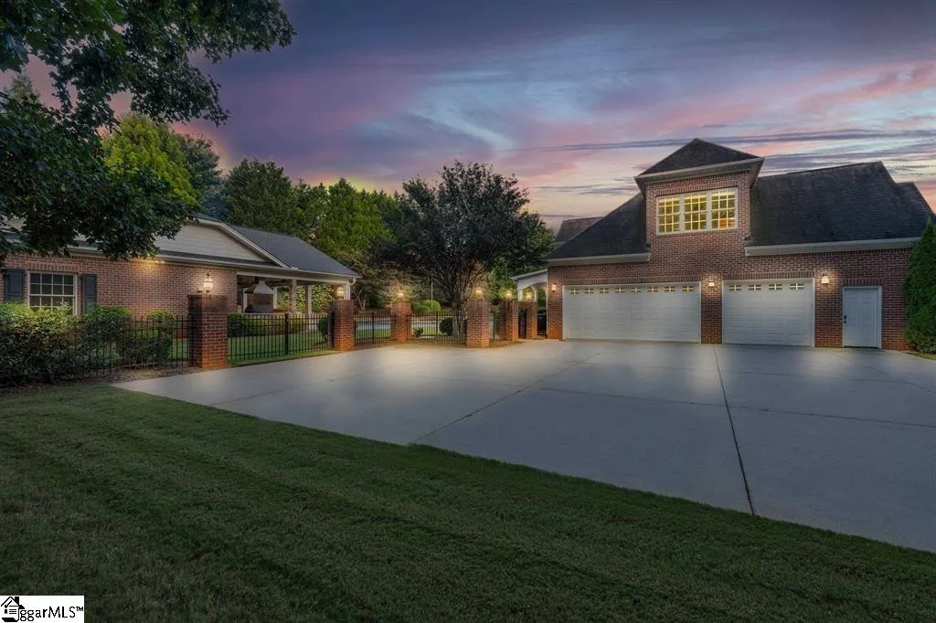 Property image 3 at 205 Sanders Place, Simpsonville, SC 29681