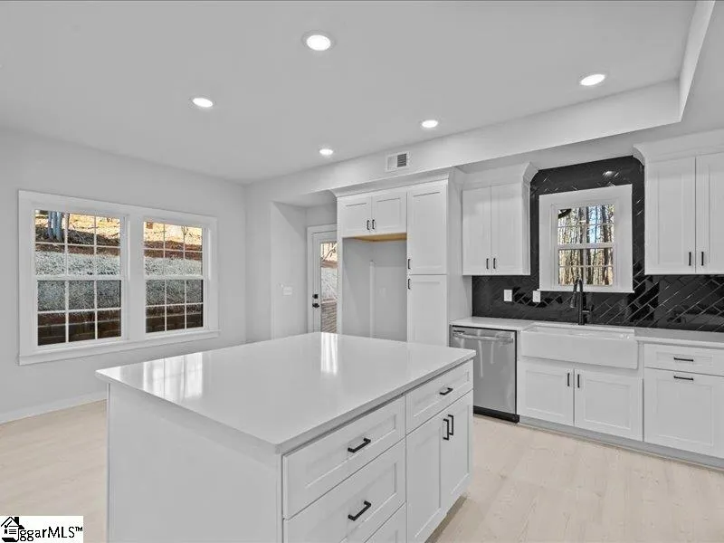 Property image 5 at 111 Jericho Road, Easley, SC 29640-1518