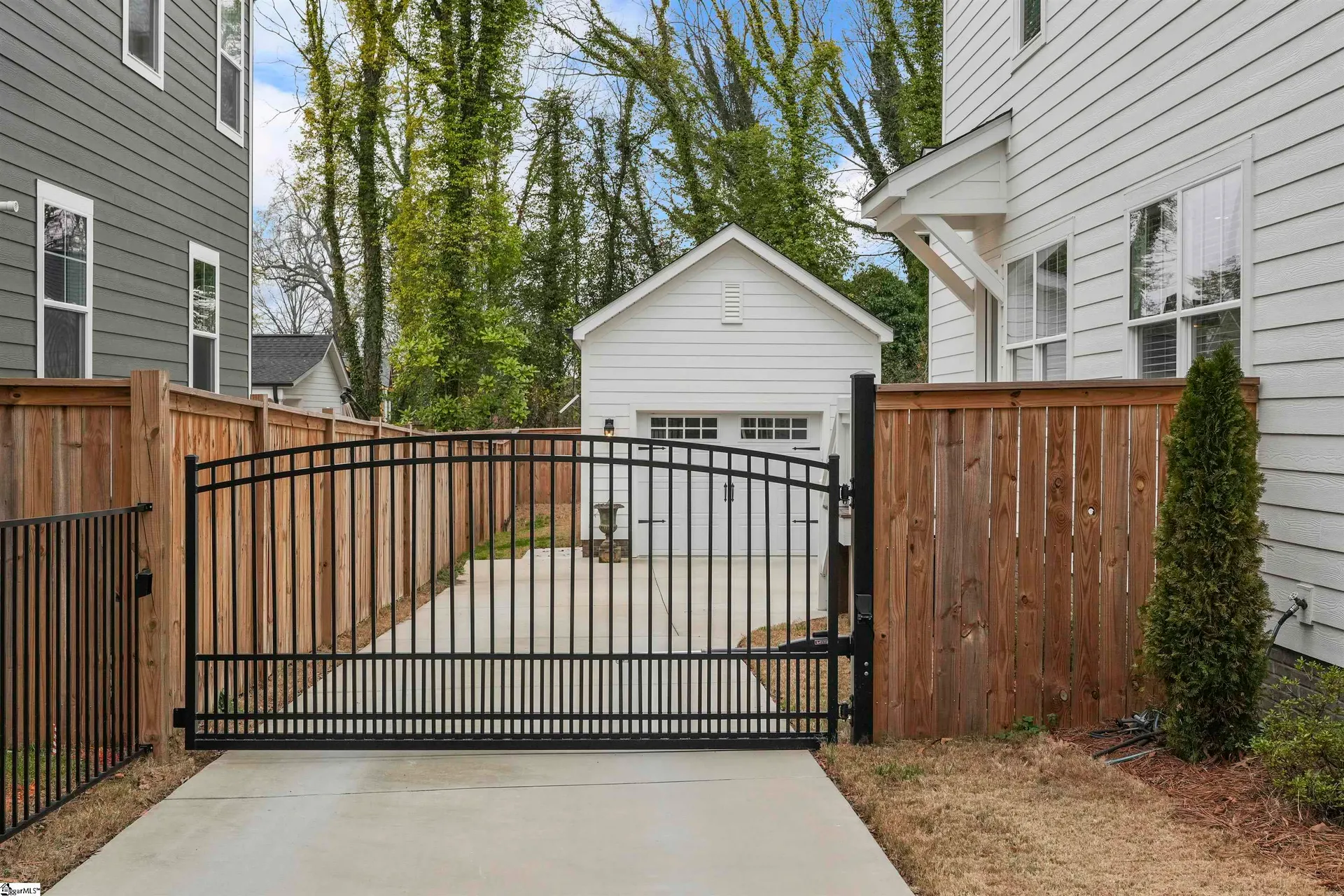 Property image 4 at 207 Pinckney Street, Greenville, SC 29601