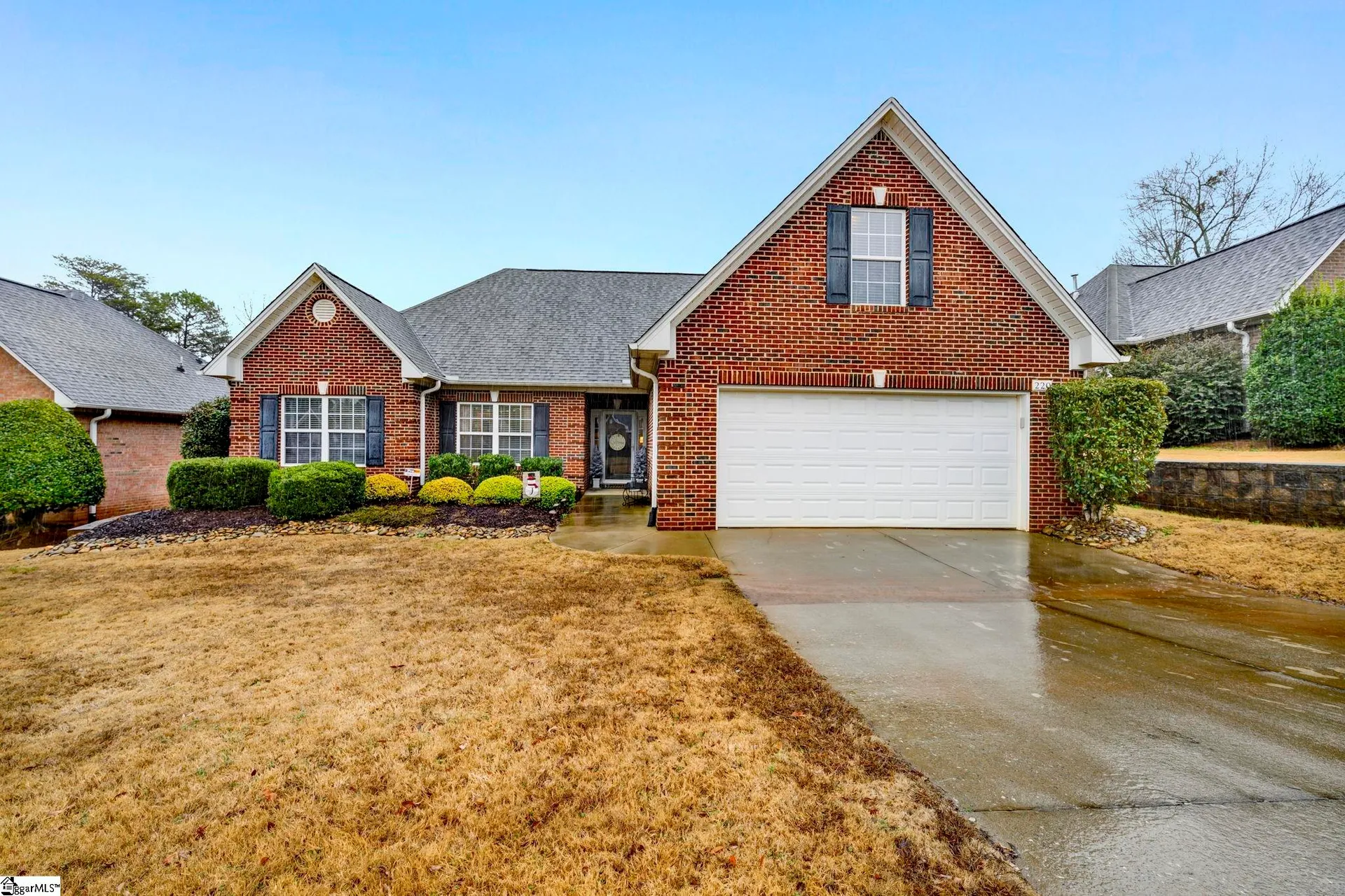 220 N Hamlet Court