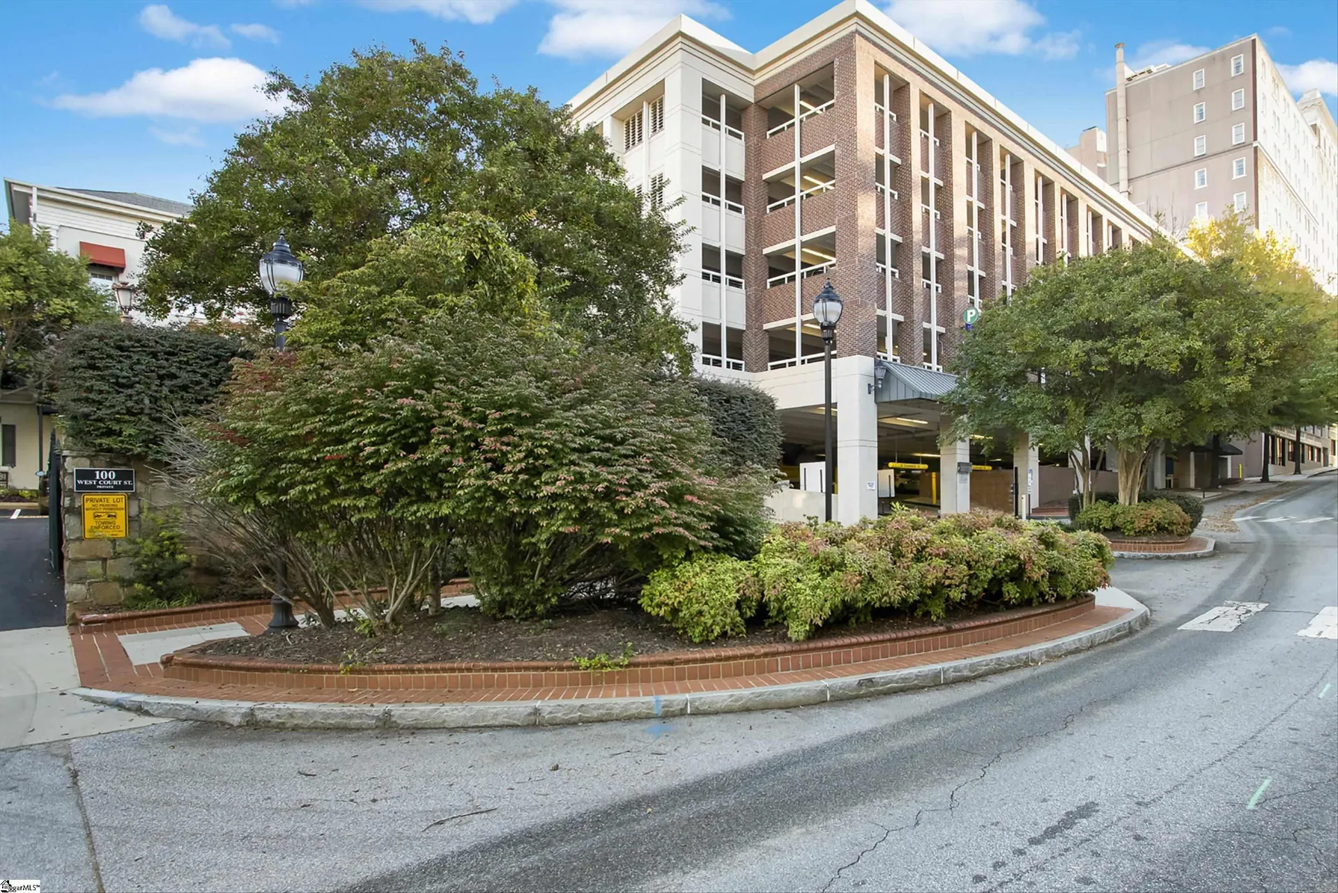 Property image 4 at 100 W Court Street, Greenville, SC 29601
