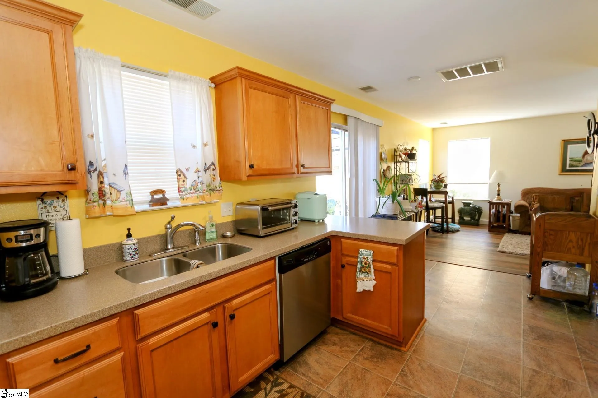Property image 5 at 301 Tripmont Court, Simpsonville, SC 29680