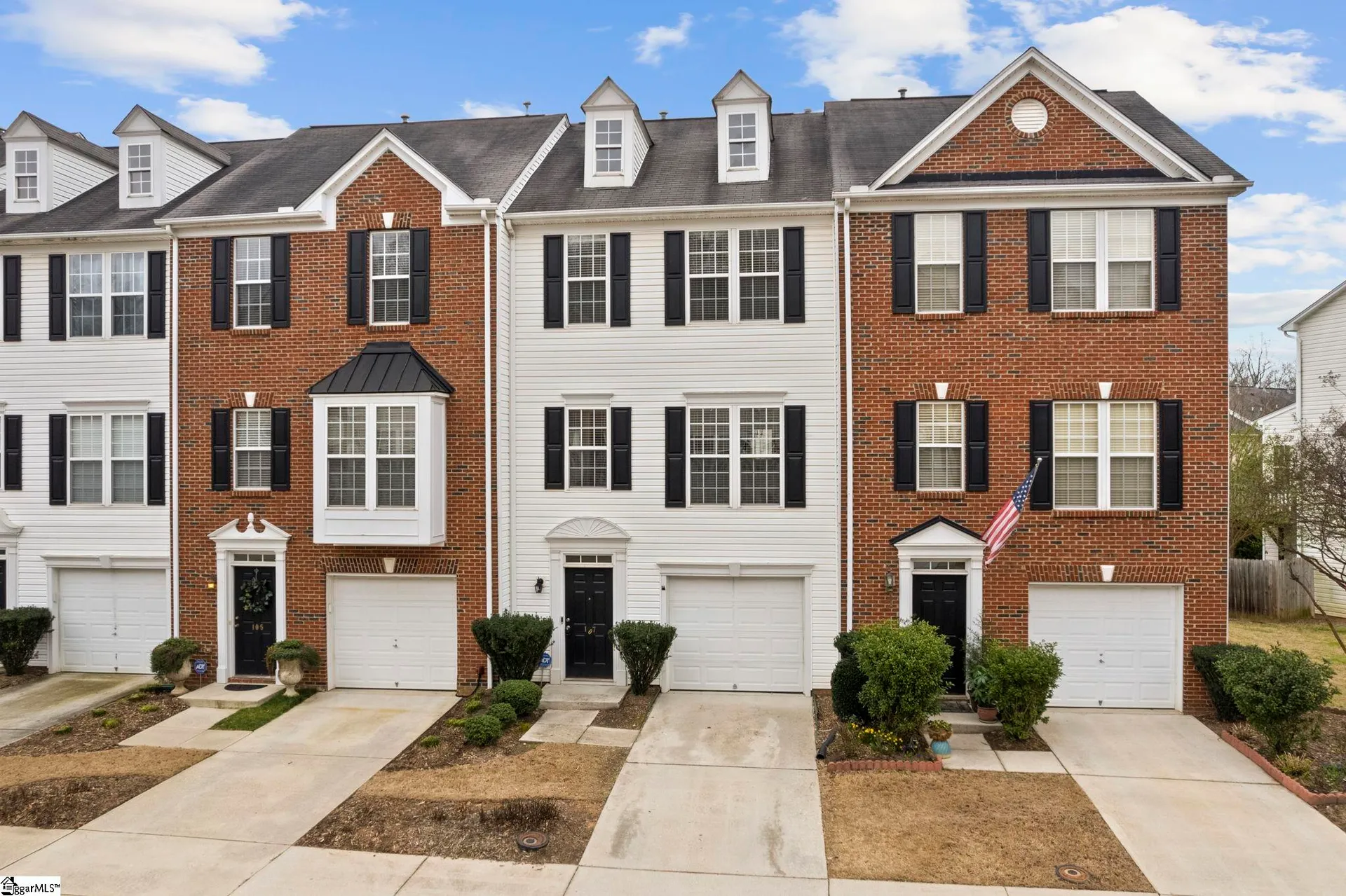 107 SYLVAN OAK Way