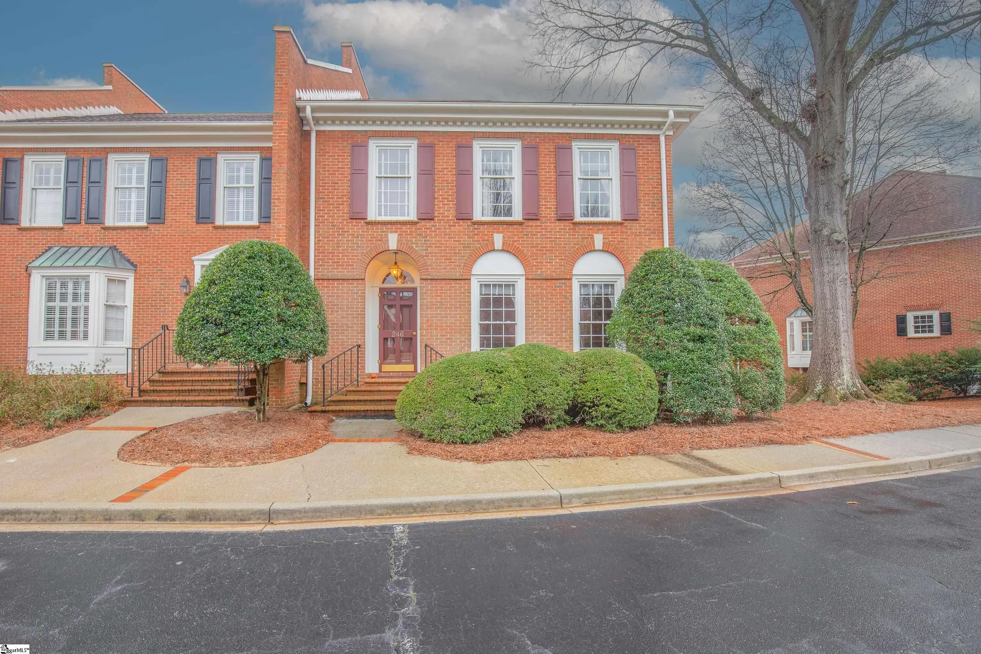 246 GLENBROOKE Way