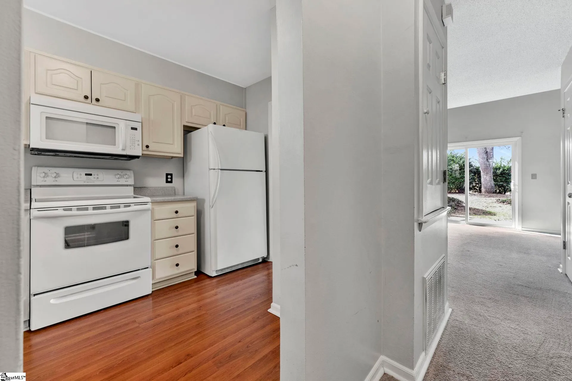 Property image 2 at 812 Reid School Road, Taylors, SC 29687