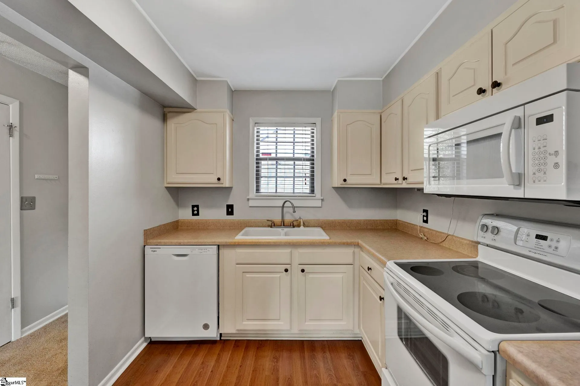 Property image 3 at 812 Reid School Road, Taylors, SC 29687