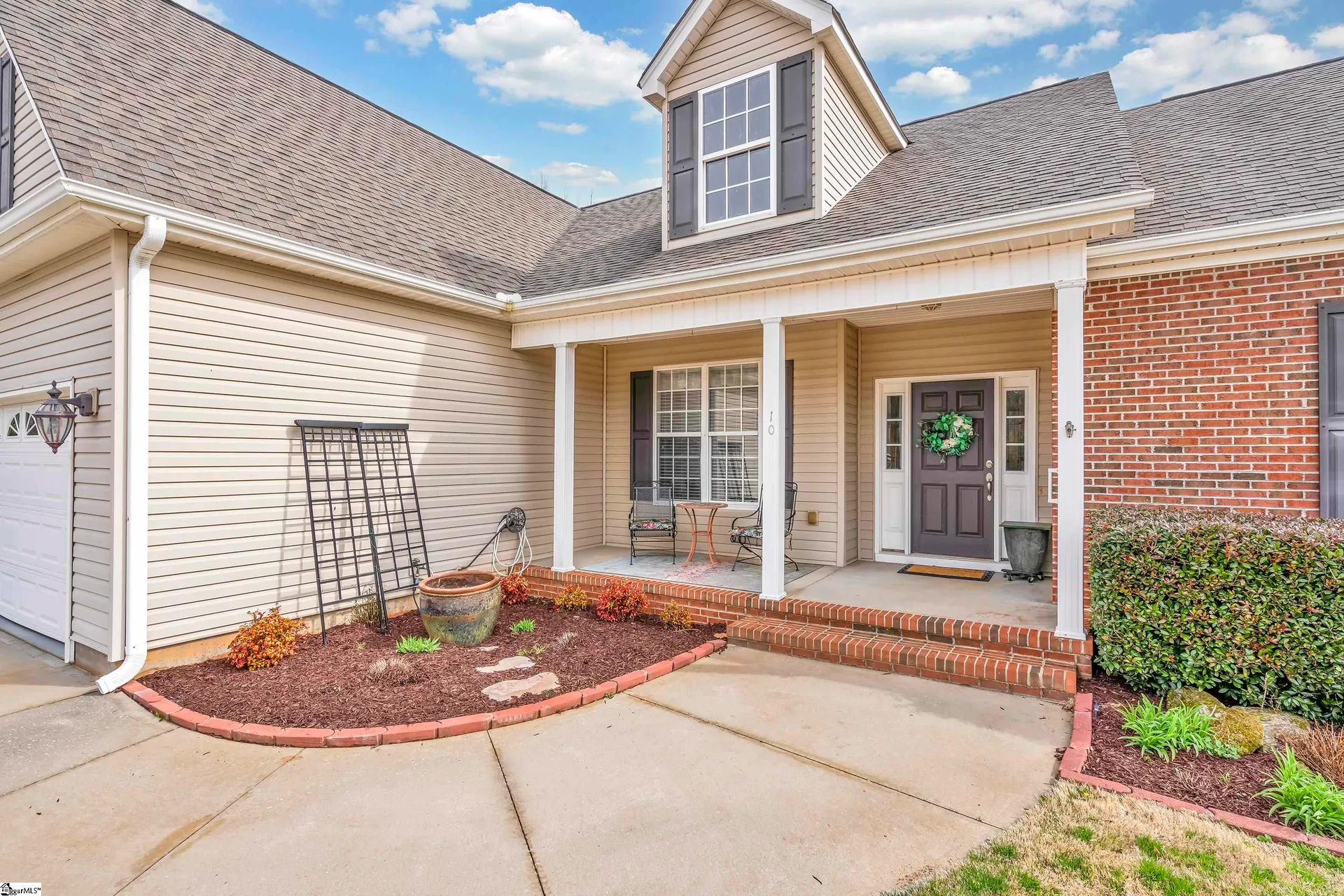 Property image 2 at 10 Chasie Lane, Greer, SC 29651