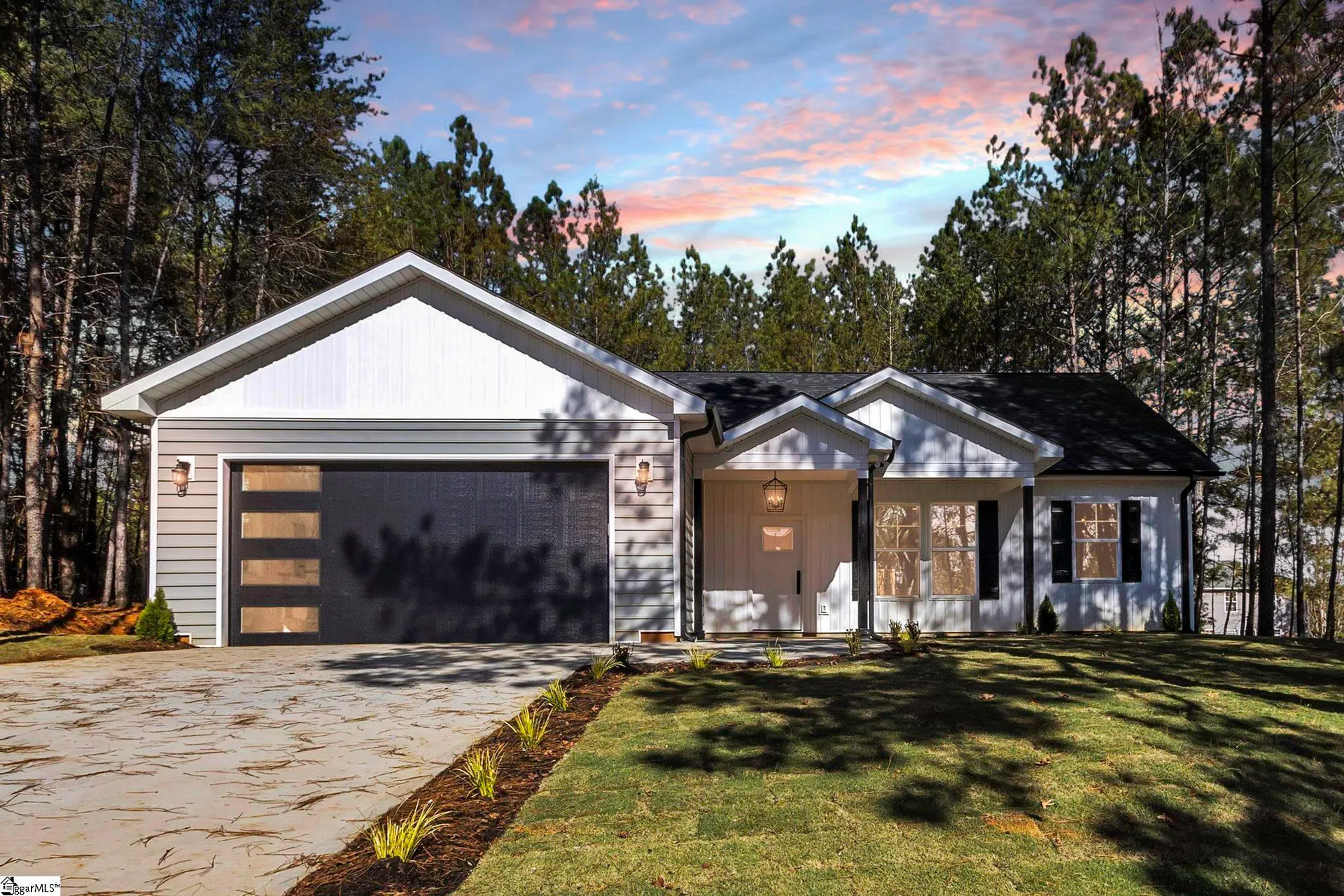 106 Houndsear Trail