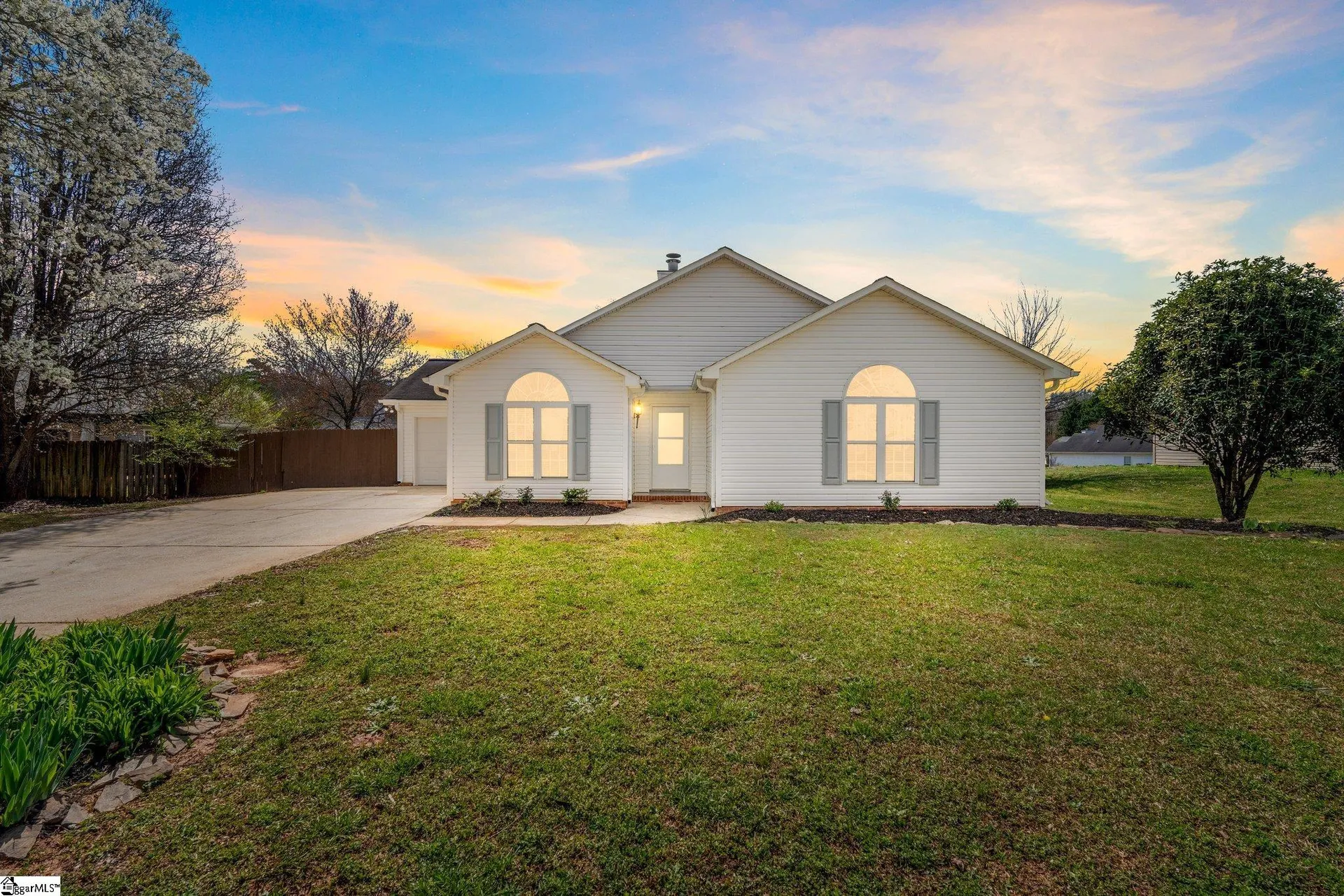 28 Acklen Drive