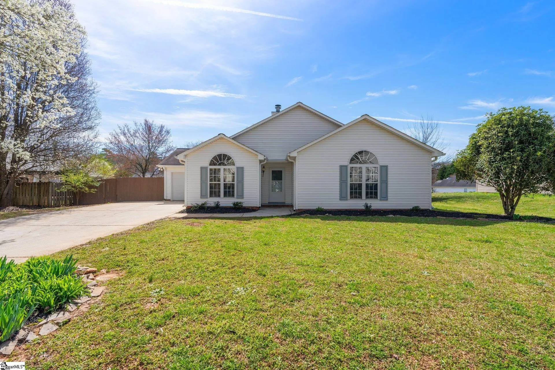 Property image 2 at 28 Acklen Drive, Simpsonville, SC 29681
