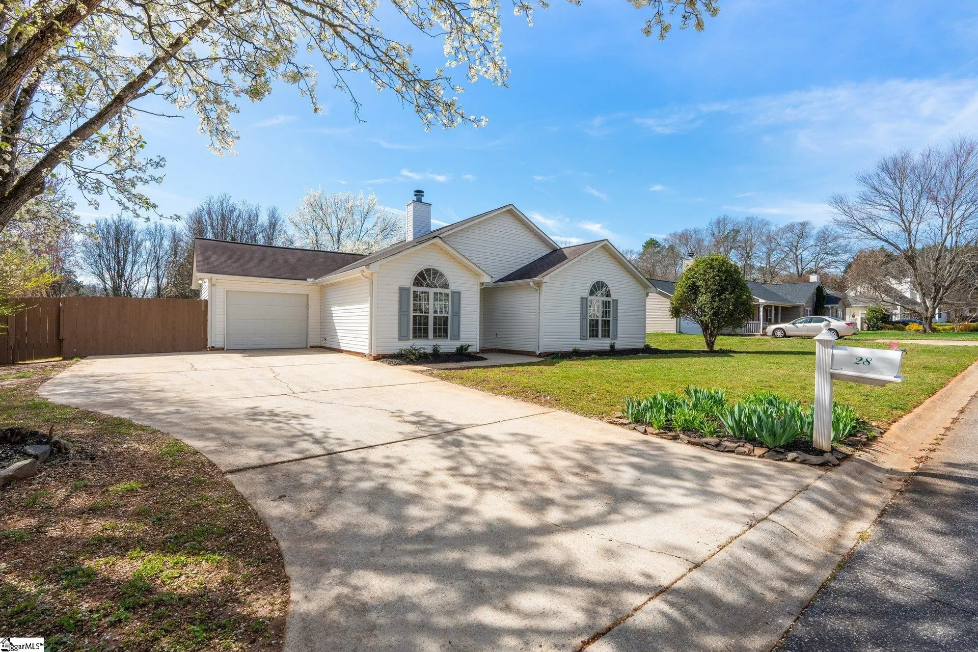 Property image 3 at 28 Acklen Drive, Simpsonville, SC 29681