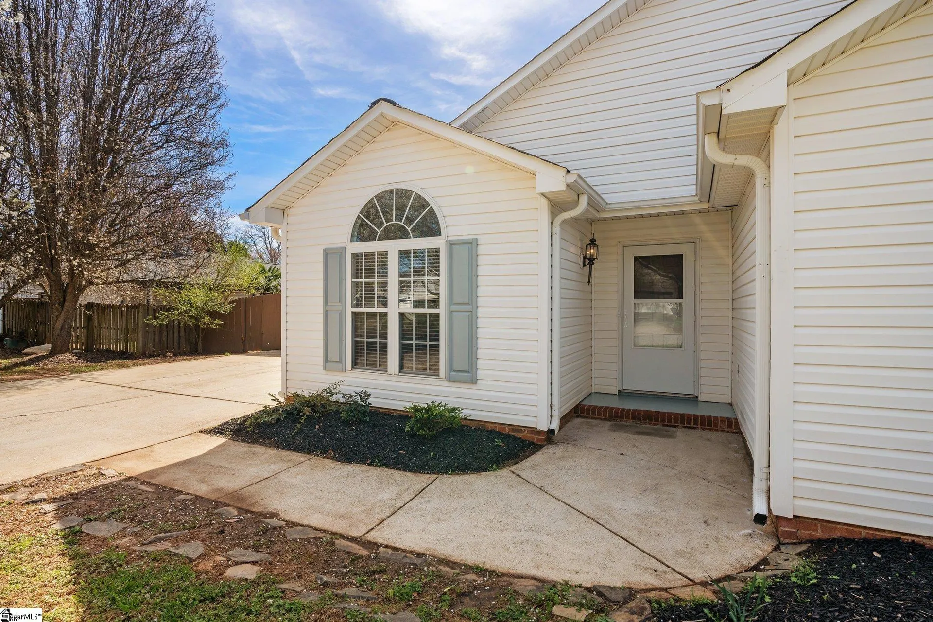 Property image 5 at 28 Acklen Drive, Simpsonville, SC 29681