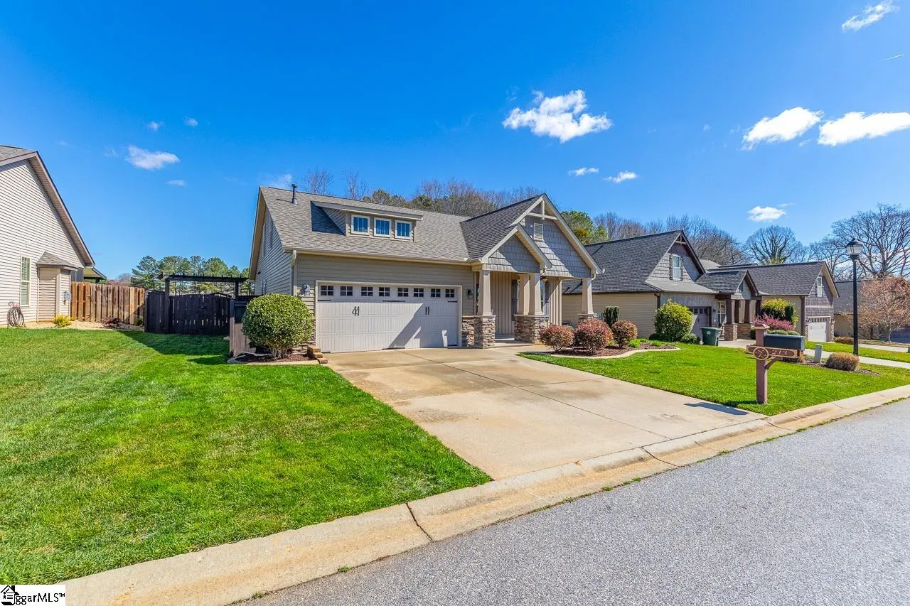 Property image 3 at 213 Shoally Lane, Greenville, SC 29607
