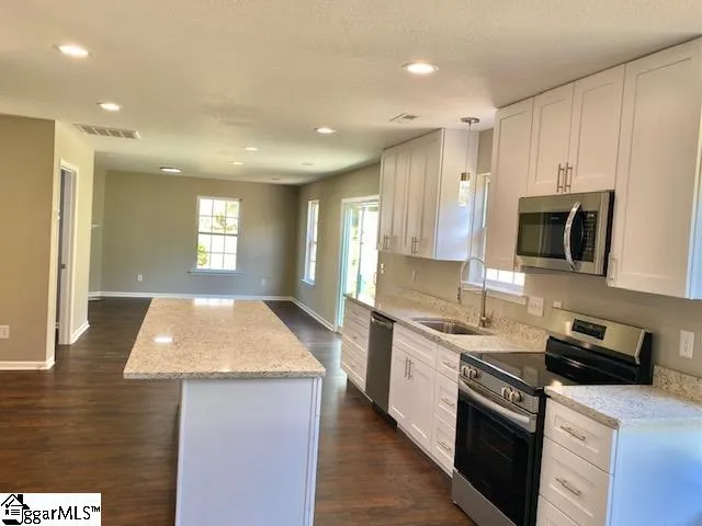 Property image 4 at 5 Country Knolls Drive, Greer, SC 29651