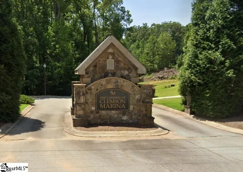 Property image 2 at 206 Landing Drive, Seneca, SC 29678