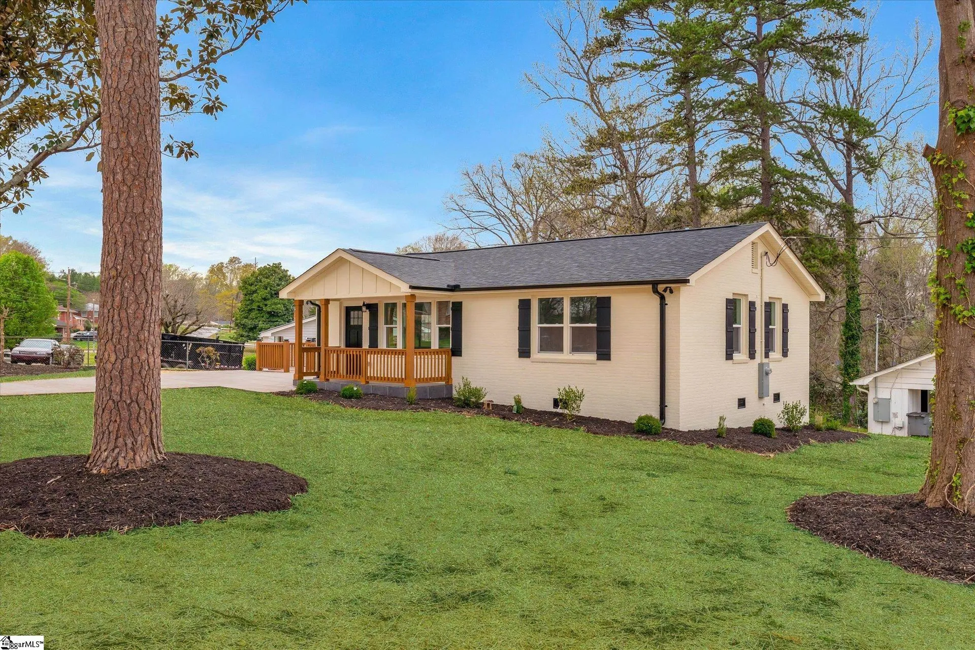 Property image 5 at 109 Kennedy Drive, Greenville, SC 29605-3235