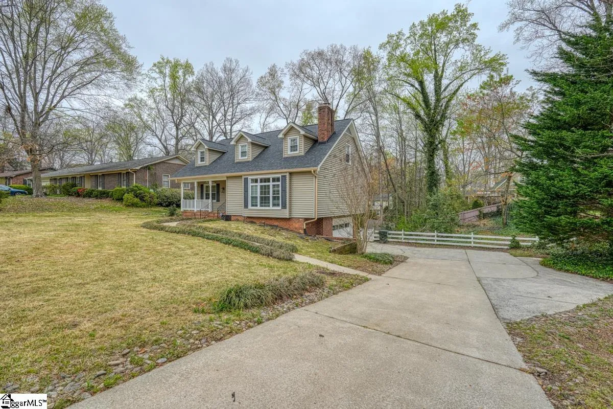 Property image 2 at 7 Crafton Street, Taylors, SC 29687