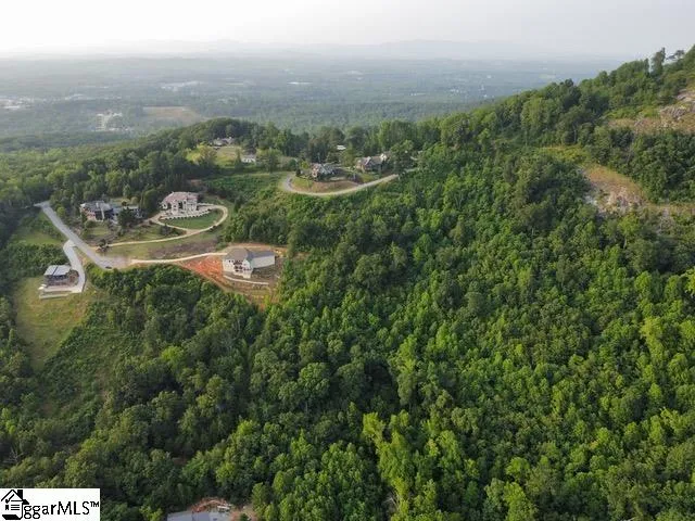 Property image 2 at 25 Tropicana Court, Greenville, SC 29609