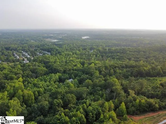 Property image 3 at 25 Tropicana Court, Greenville, SC 29609
