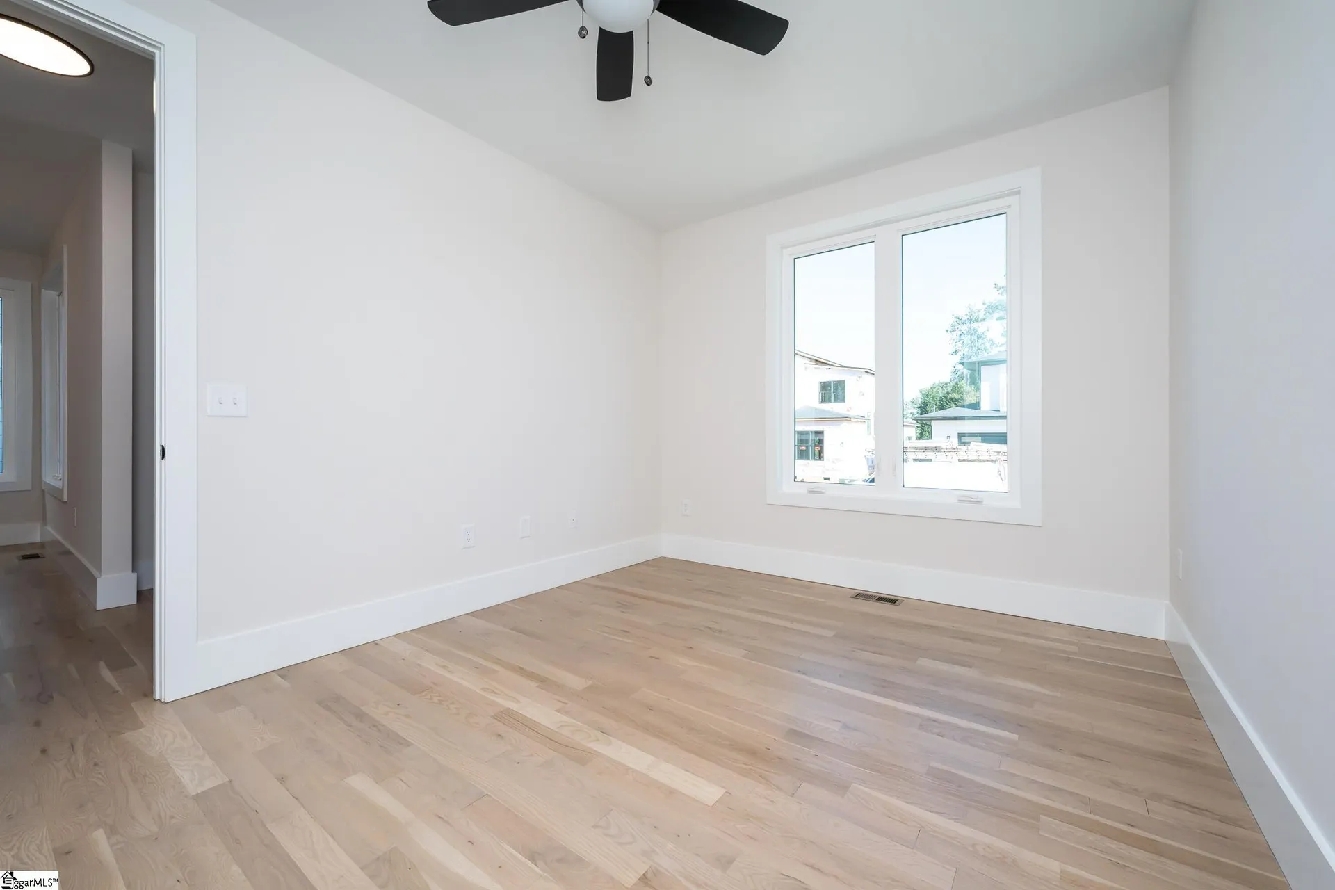 Property image 4 at 20 Village Crest Drive, Greenville, SC 29607