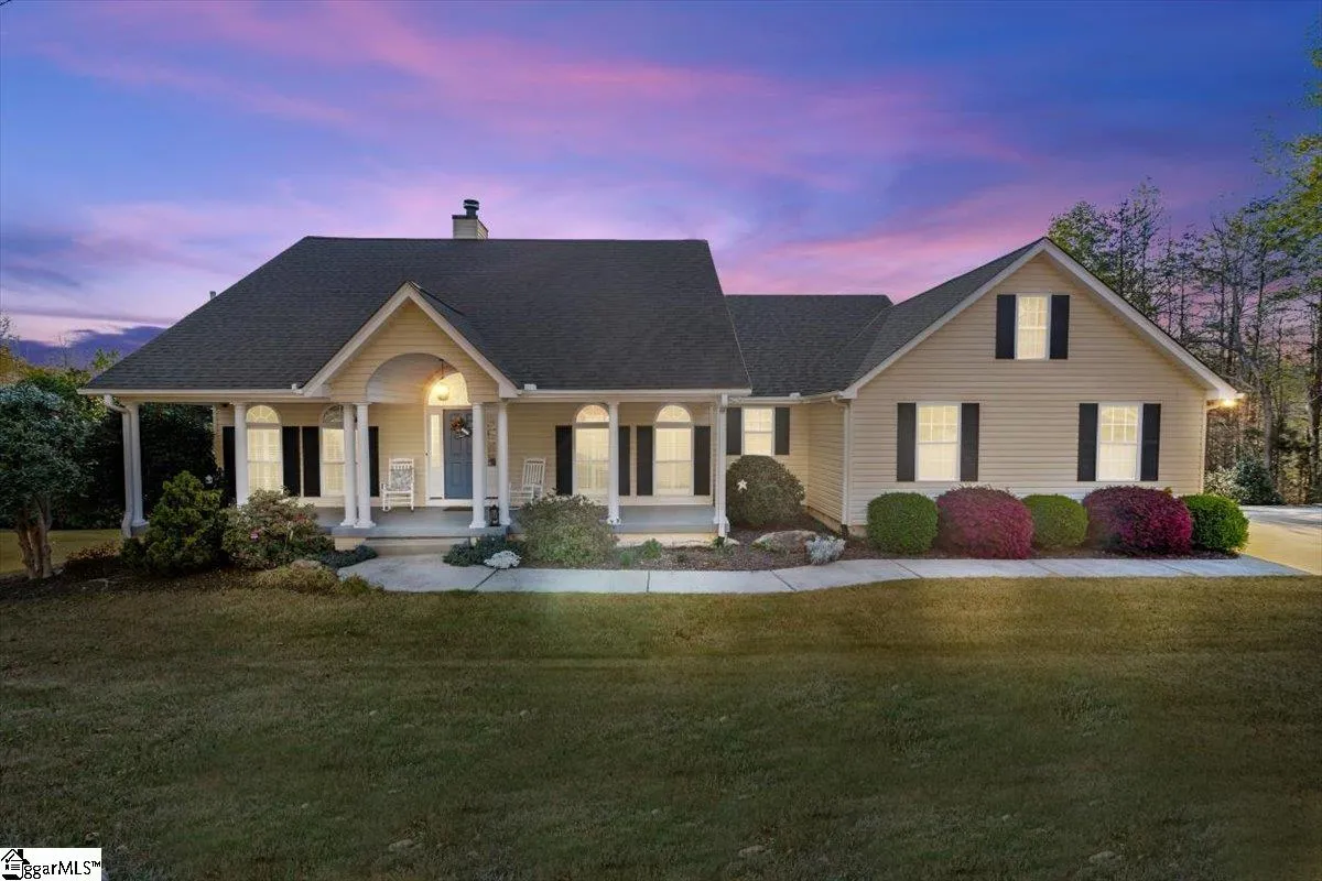 Property image 2 at 124 Paris Glen Way, Greenville, SC 29609