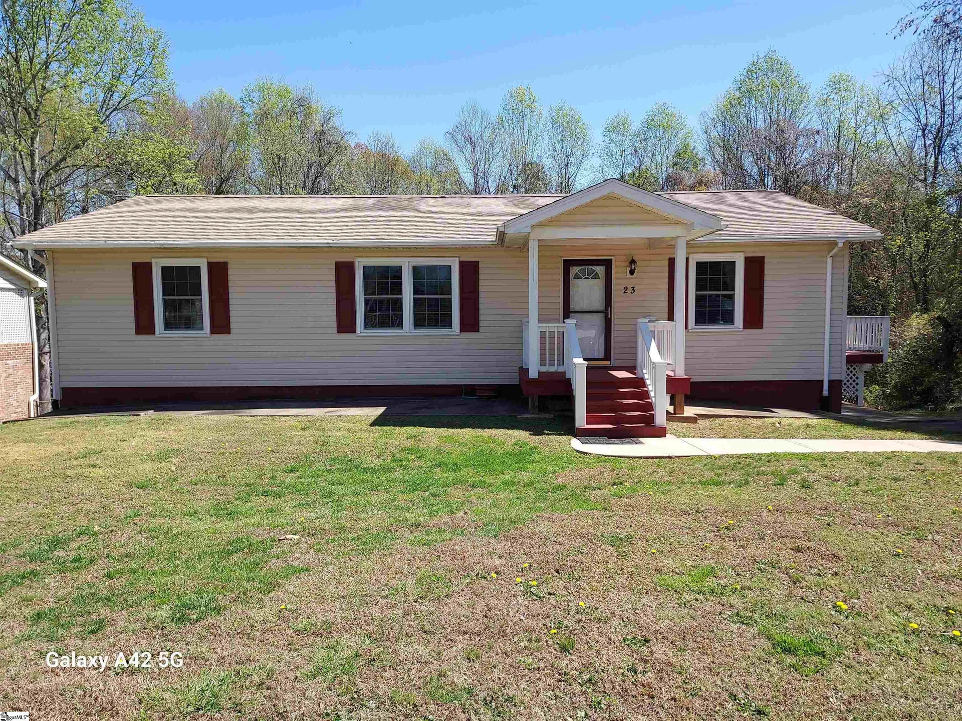 Property image 2 at 23 Shamrock Circle, Greenville, SC 29611