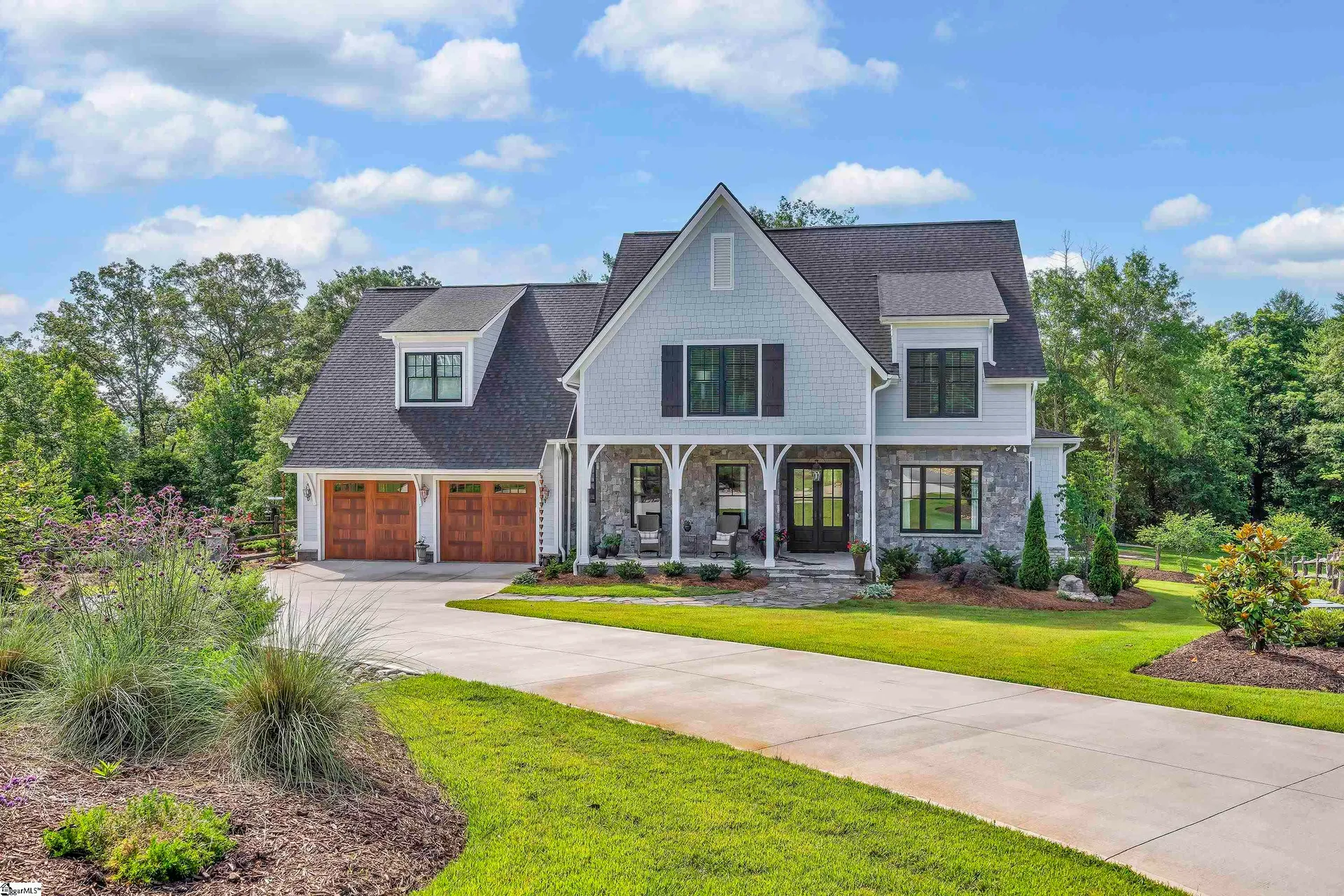 121 Red Oak Way