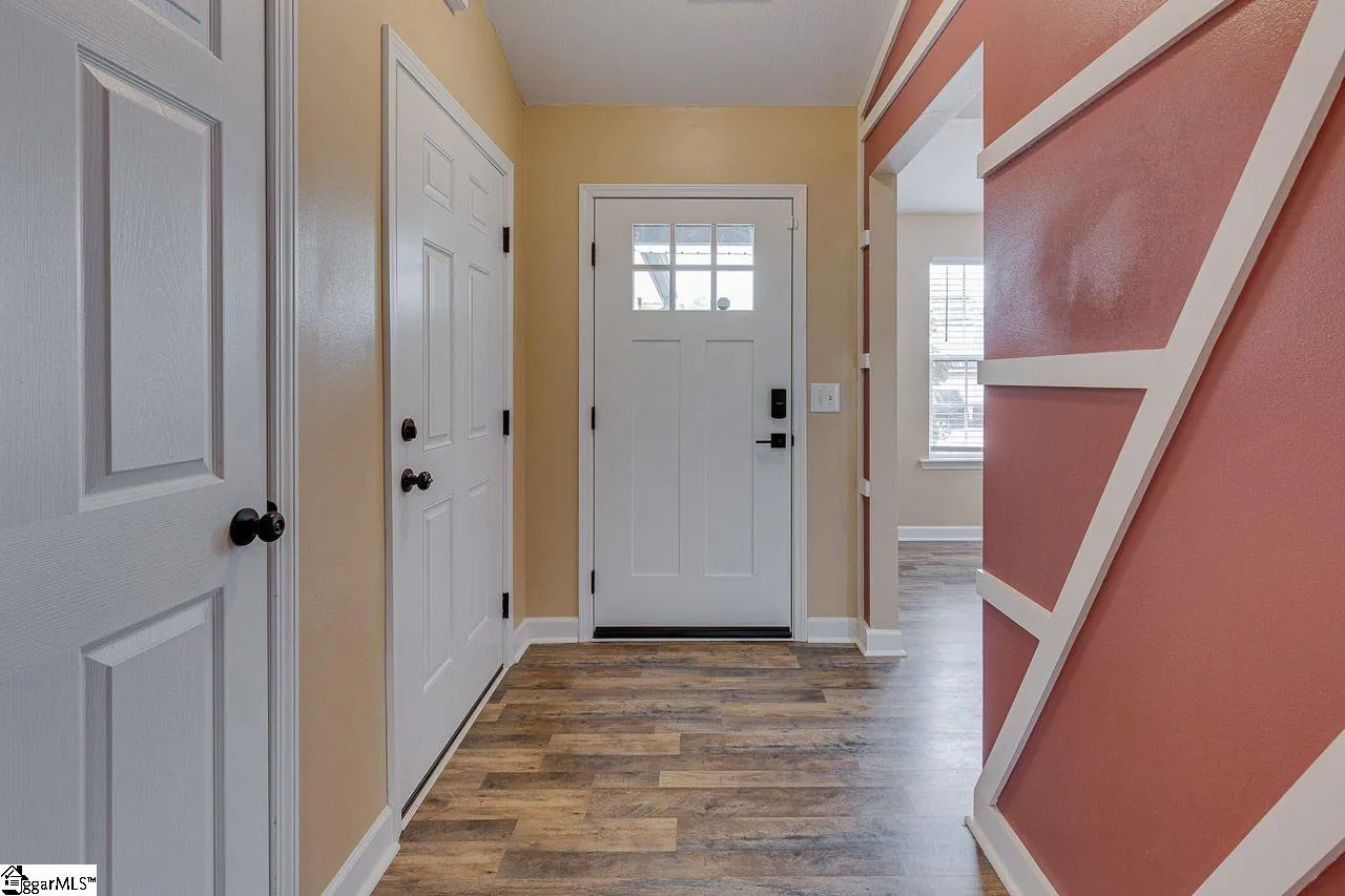 Property image 4 at 4 Rusty Court, Simpsonville, SC 29680