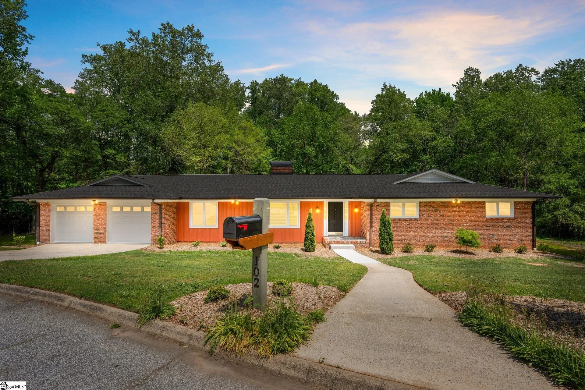 Wildaire, Greenville Community