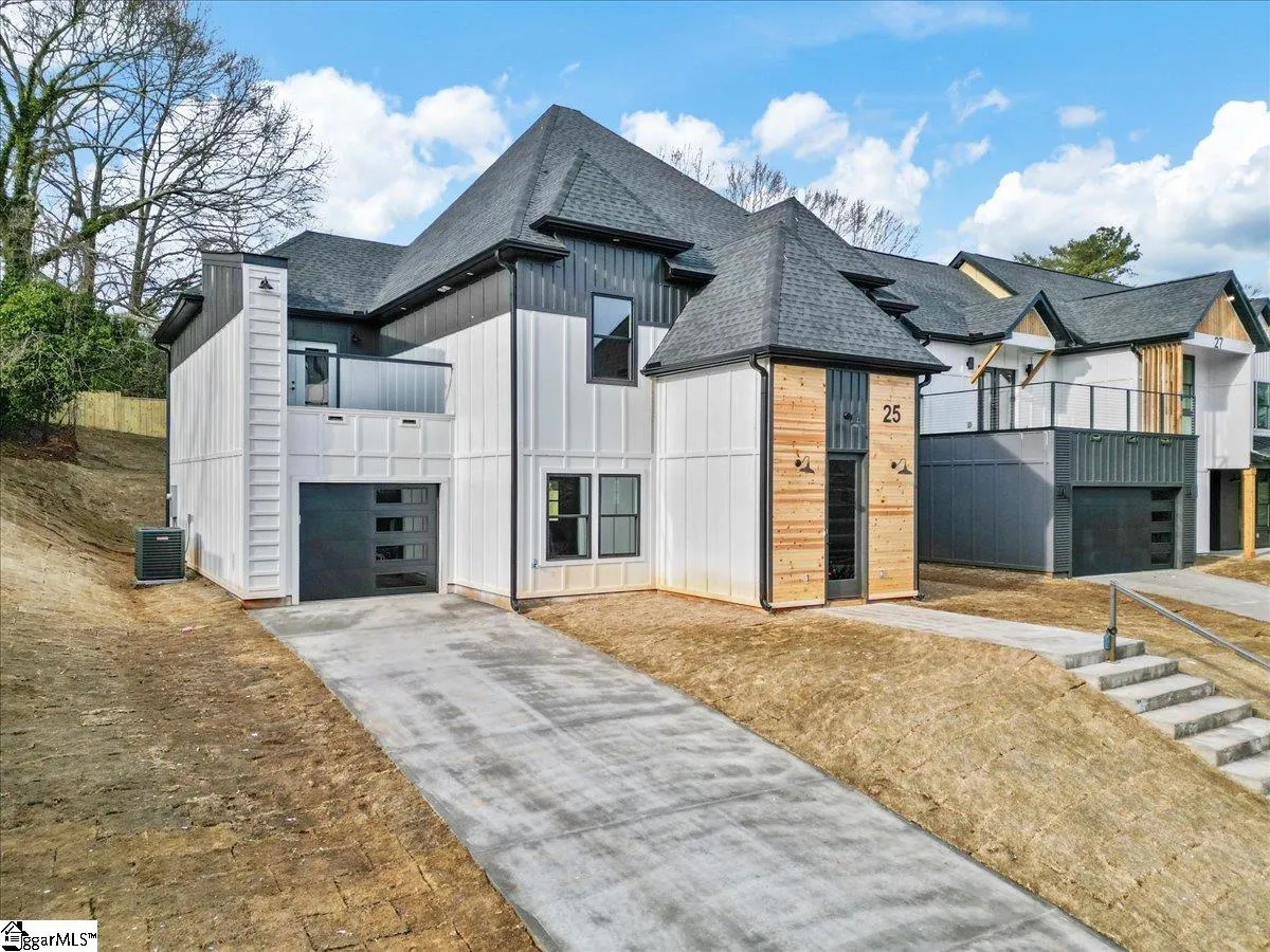 Property image 3 at 25 Heard Drive, Greenville, SC 29605