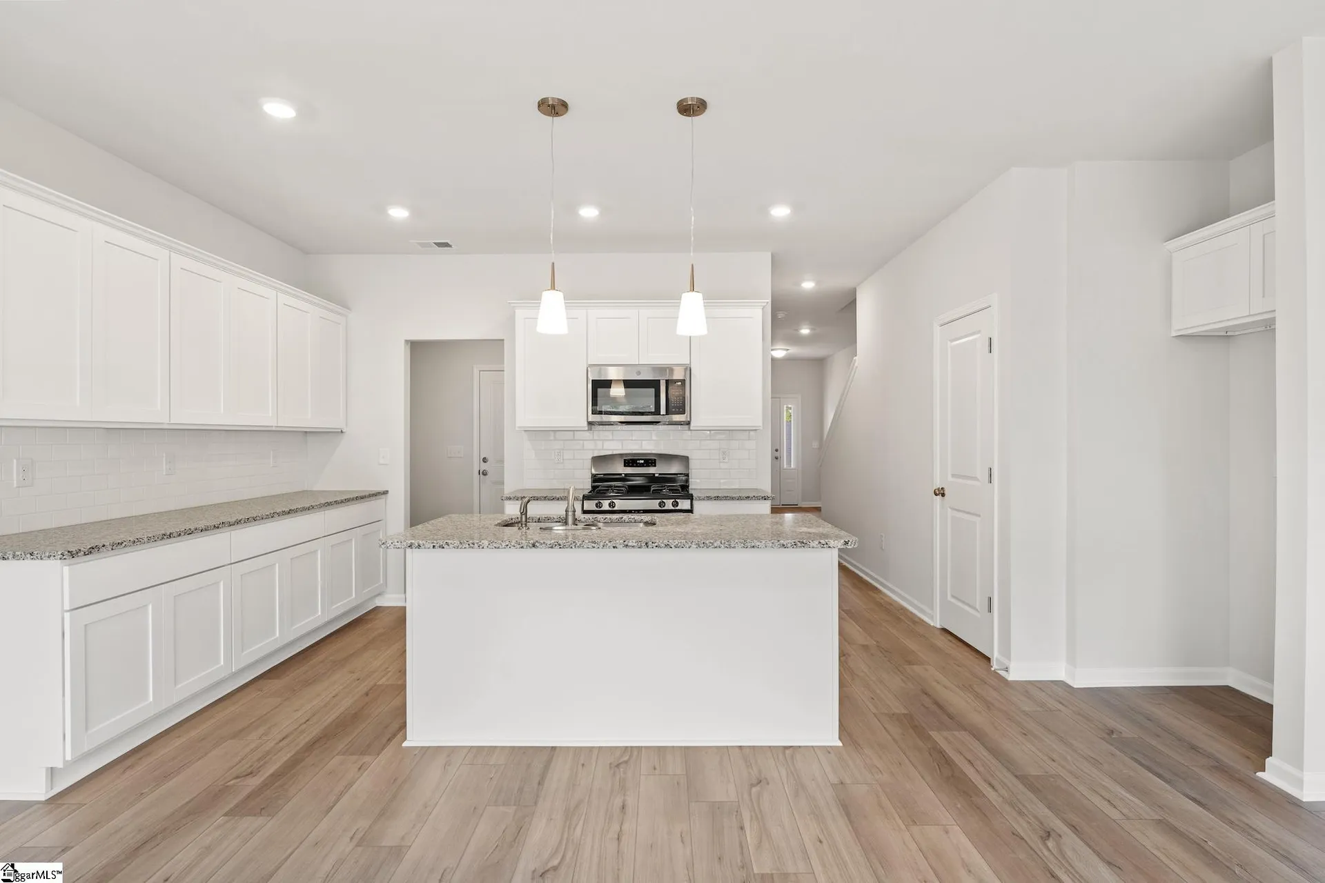 Property image 2 at 6060 Charlesdale Way, Spartanburg, SC 29302