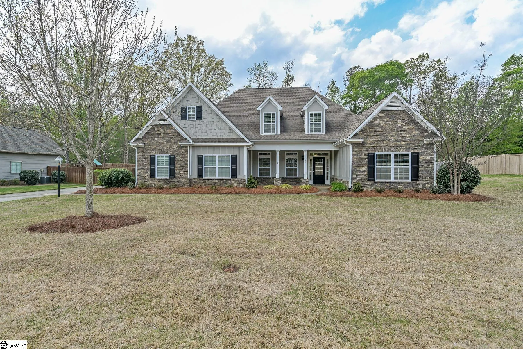 18 Laurelhart Lane