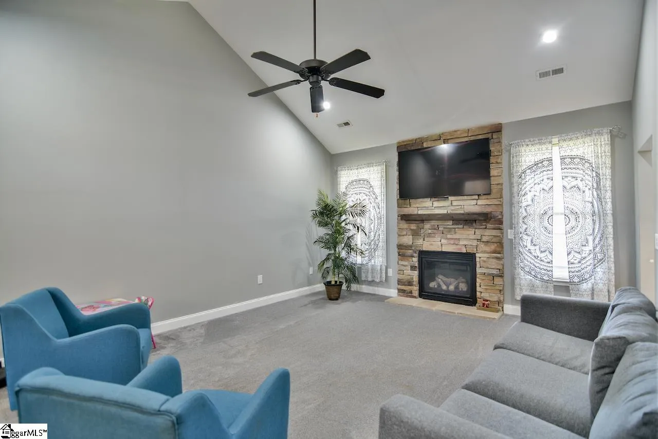 Property image 2 at 212 Brown Farm Way, Taylors, SC 29687