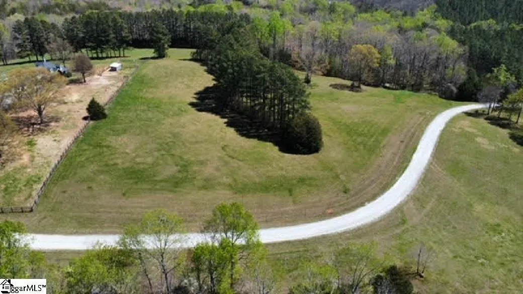 Property image 5 at 54 Stone Cottage Lane, Landrum, SC 29356
