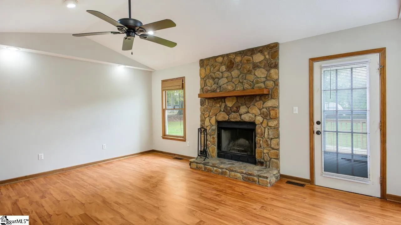 Property image 4 at 2726 Highway 86, Piedmont, SC 29673-8048